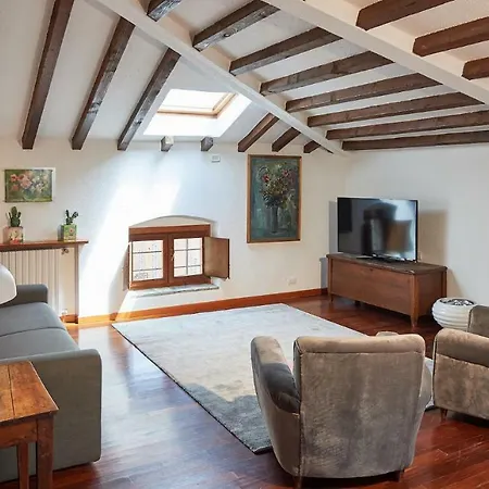 La Casa Di Giulia-family شقة *